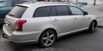 Veículo de Sucata toyota avensis (_t25_) 2.2 d-cat (adt251_) do ano 2006 alimentado 2adfhv