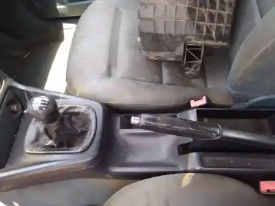 Здавання транспортного засобу audi a4 b5 (8d2) 1.8 t року 1998 потужний aeb