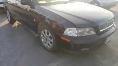 Здавання транспортного засобу volvo s40 i (644) 1.9 di року 2000 потужний d4192t2