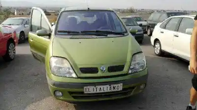 Scrapping Vehicle renault scenic (ja..) k4j of the year 2000 powered k4j c7