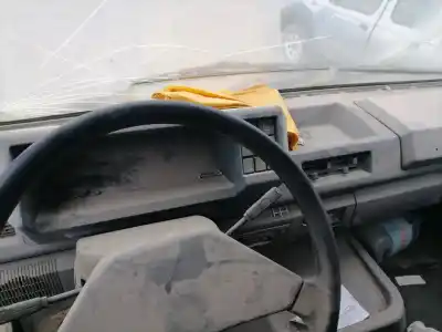 Verschrottungsfahrzeug renault   des jahres 1995 angetrieben 8140.47