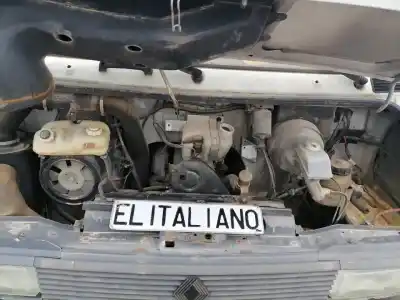 Verschrottungsfahrzeug renault   des jahres 1995 angetrieben 8140.47