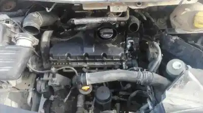 Veículo de Sucata ford galaxy (vy) auy do ano 2002 alimentado auy