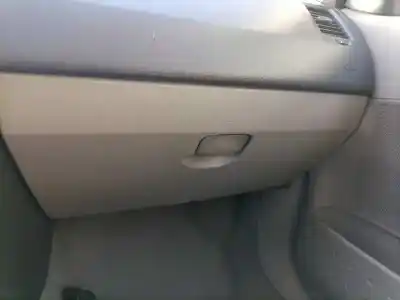 Veículo de Sucata renault megane ii berlina 5p f9qb8 do ano 2004 alimentado f9qb8