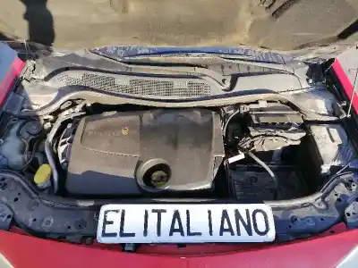 Veículo de Sucata renault megane ii berlina 5p f9qb8 do ano 2004 alimentado f9qb8