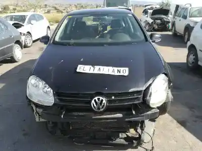 Veicolo di demolizione volkswagen golf v (1k1) (10.2003) bxe dell'anno 2007 alimentato bxe