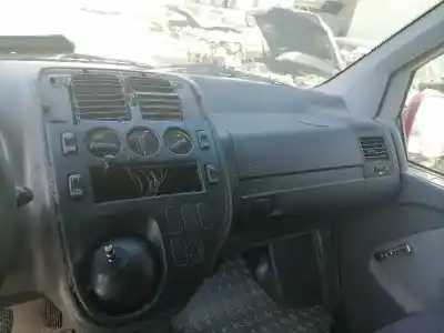 Scrapping Vehicle mercedes-benz vito kombi (638) 601.970 of the year 1998 powered 601970