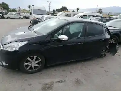 Verschrottungsfahrzeug peugeot                                            208                                                                                                                                                                                                                                                        9h06                                                                                                                                                                                                                                                       des jahres 2015 angetrieben 9h06