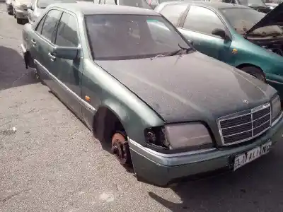 Véhicule à la ferraille mercedes                                           clase c (bm 202) berlina                                                                                                                                                                                                                                   m111975                                                                                                                                                                                                                                                    de l'année 1993 alimenté 