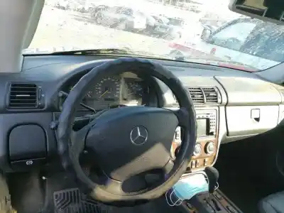 Здавання транспортного засобу mercedes-benz clase ml (bm 163) om 612.963 року 2002 потужний 612963