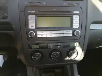Здавання транспортного засобу volkswagen golf v (1k1) (10.2003) bxe року 2008 потужний bxe