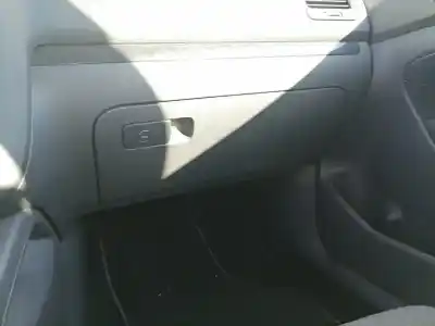 Здавання транспортного засобу volkswagen golf v (1k1) (10.2003) bxe року 2008 потужний bxe
