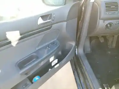 Здавання транспортного засобу volkswagen golf v (1k1) (10.2003) bxe року 2008 потужний bxe