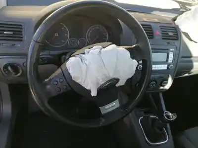 Здавання транспортного засобу volkswagen golf v (1k1) (10.2003) bxe року 2008 потужний bxe