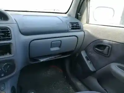 Scrapping Vehicle renault clio ii fase i (b/cb0) d-f8q of the year 1999 powered f8q k6