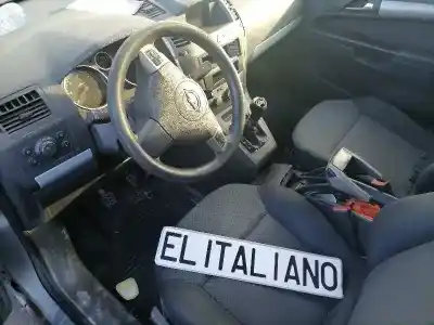 Véhicule à la ferraille opel                                               zafira b                                                                                                                                                                                                                                                   d-z19dt                                                                                                                                                                                                                                                    de l'année 2007 alimenté z19dt