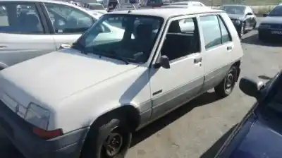 Veicolo di demolizione renault r 5 (b/c40) c1j dell'anno 1989 alimentato c1j