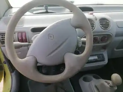 Здавання транспортного засобу renault twingo i (c06_) 1.2 16v (c06c, c06d, c06k) року 2002 потужний d4f702