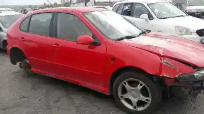 Veicolo di demolizione seat leon (1m1) 1.6 16 v dell'anno 2004 alimentato bcb