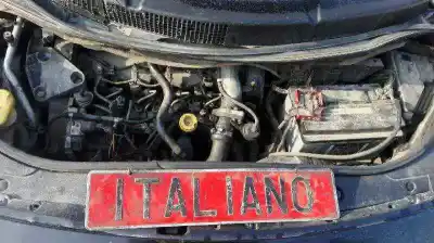 Scrapping Vehicle renault scénic ii (jm0/1_) 1.9 dci (jm0g, jm12, jm1g, jm2c) of the year 2004 powered f9q812
