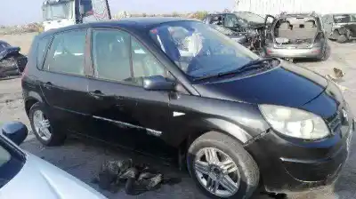 Scrapping Vehicle renault scénic ii (jm0/1_) 1.9 dci (jm0g, jm12, jm1g, jm2c) of the year 2004 powered f9q812