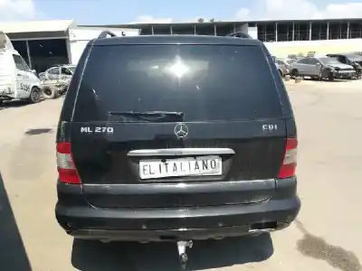 Здавання транспортного засобу mercedes-benz clase ml (bm 163) d612963 року 2004 потужний d612963