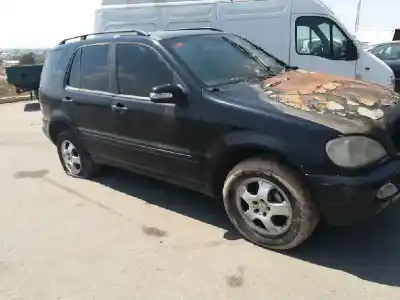 Здавання транспортного засобу mercedes-benz clase ml (bm 163) d612963 року 2004 потужний d612963