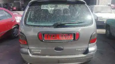 Здавання транспортного засобу renault megane i scenic (ja0) f8q790 року 1999 потужний f8q790