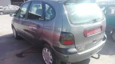 Здавання транспортного засобу renault megane i scenic (ja0) f8q790 року 1999 потужний f8q790