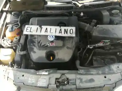 Veicolo di demolizione VOLKSWAGEN GOLF IV VARIANT (1J5) (05.1999) AUY dell'anno 2000 alimentato 