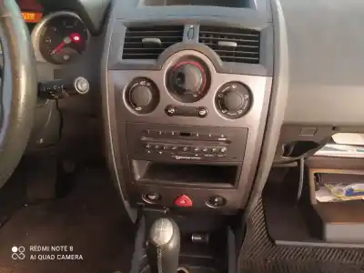 Veicolo di demolizione renault megane ii berlina 5p k9k724 dell'anno 2004 alimentato k9k724