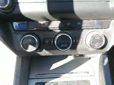 Здавання транспортного засобу skoda octavia combi (5e5) clh року 2015 потужний clh