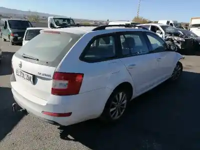 Здавання транспортного засобу skoda octavia combi (5e5) clh року 2015 потужний clh