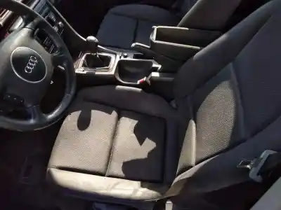 Здавання транспортного засобу audi a4 b6 avant (8e5) 2.5 tdi року 2002 потужний aym