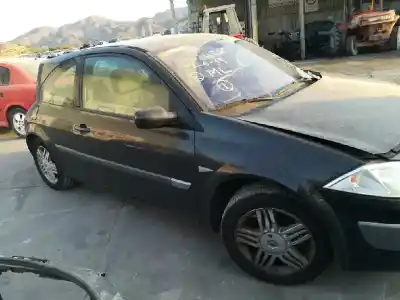 Здавання транспортного засобу renault megane ii berlina 5p f9q800 року 2004 потужний f9q800