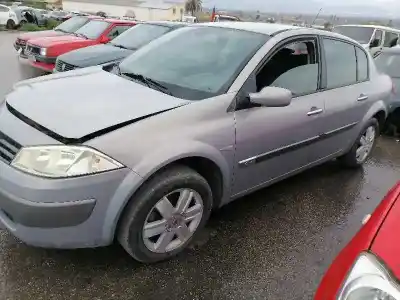 Verschrottungsfahrzeug renault megane ii berlina 5p k4mt7 des jahres 2004 angetrieben k4mt7