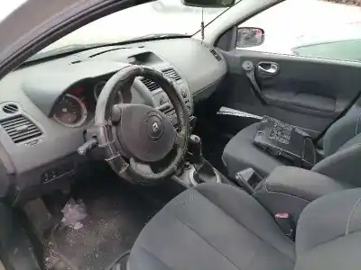 Verschrottungsfahrzeug renault megane ii berlina 5p k4mt7 des jahres 2004 angetrieben k4mt7