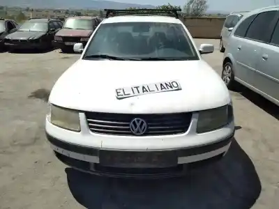 Hurda Aracı VOLKSWAGEN PASSAT B5 (3B2) 1.6 Yılın 1997 güçlü AHL