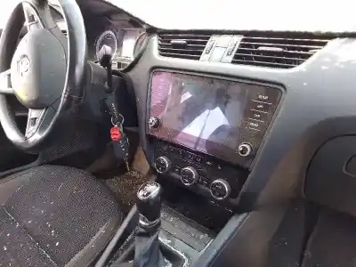 Scrapping Vehicle skoda octavia iii combi (5e5, 5e6) 2.0 tdi of the year 2017 powered crm