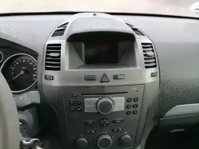 Veicolo di demolizione opel                                               zafira b                                                                                                                                                                                                                                                   z19dt                                                                                                                                                                                                                                                      dell'anno 2006 alimentato z19dt