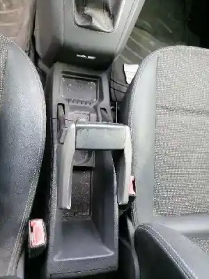 Veicolo di demolizione opel                                               zafira b                                                                                                                                                                                                                                                   z19dt                                                                                                                                                                                                                                                      dell'anno 2006 alimentato z19dt