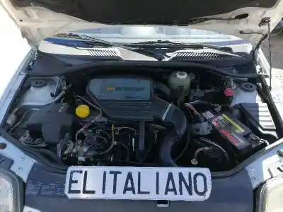 Scrapping Vehicle renault clio ii fase i (b/cb0) d-f8q of the year 1999 powered f8q k6