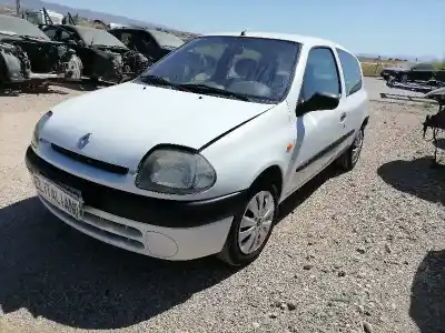 Scrapping Vehicle renault clio ii fase i (b/cb0) d-f8q of the year 1999 powered f8q k6