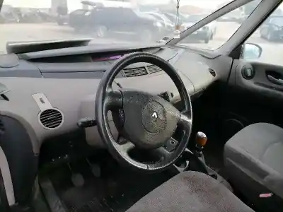Здавання транспортного засобу renault espace iv (jk0) * року 2003 потужний 