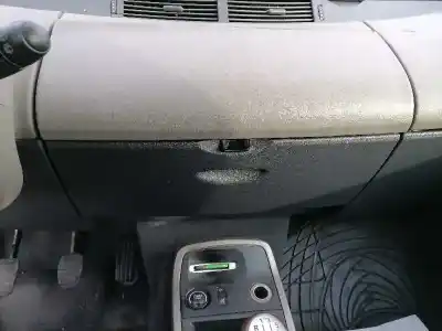 Здавання транспортного засобу renault espace iv (jk0) * року 2003 потужний 