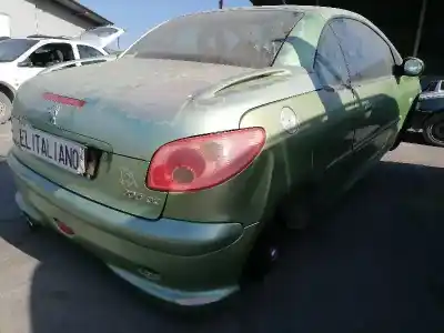 Veicolo di demolizione peugeot 206 cc nfutu5jp4 dell'anno 2001 alimentato nfutu5jp4