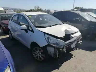 Scrapping Vehicle kia rio (ub) g4la of the year 2014 powered g4la