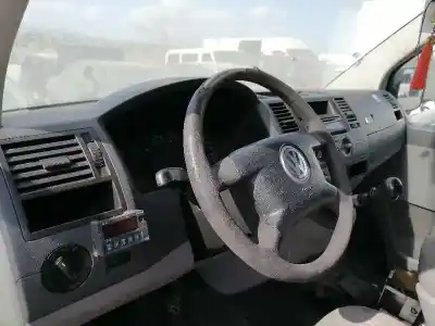 Здавання транспортного засобу volkswagen t5 transporter furgón/combi (7h) bnz року 2007 потужний bnz