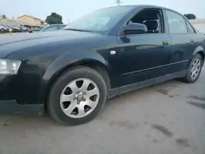 Scrapping Vehicle audi a4 b6 (8e2) 1.9 tdi of the year 2004 powered awx