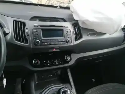 Veicolo di demolizione kia sportage iii (sl) 1.7 crdi dell'anno 2013 alimentato d4fd